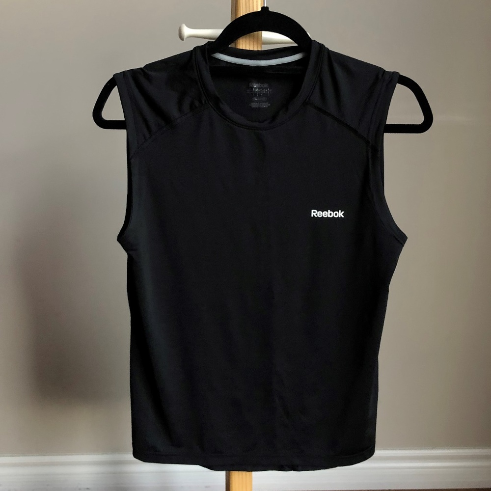 Reebok Boys Play Dry tank top sz large